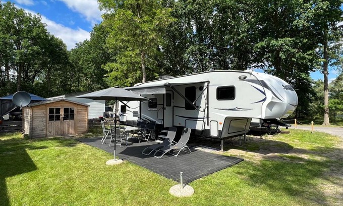 Plaue Other | American Camping im US-Wohnwagen