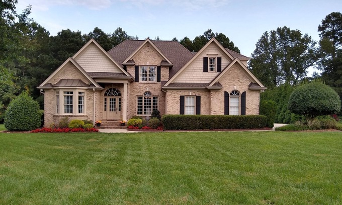 Raleigh House | AMERICAN DREAM: 10 miles from Downtown Raleigh