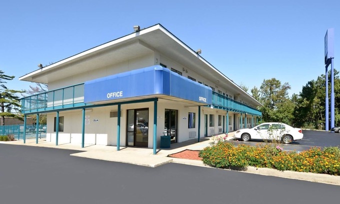 Battle Creek Hotel | Americas Best Value Inn Battle Creek