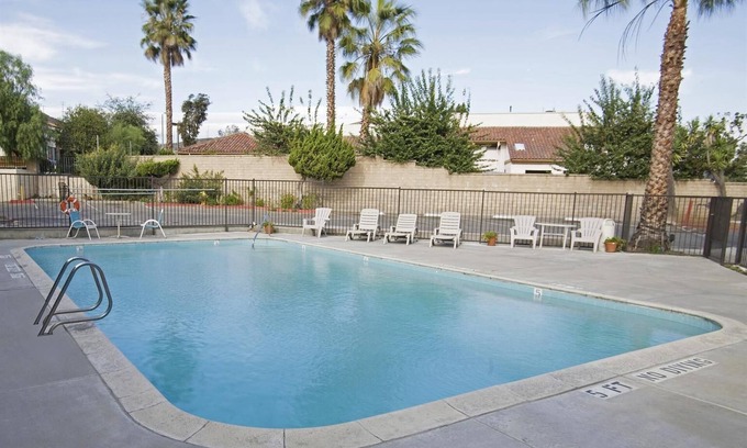 Thousand Oaks Hotel | Americas Best Value Inn Thousand Oaks