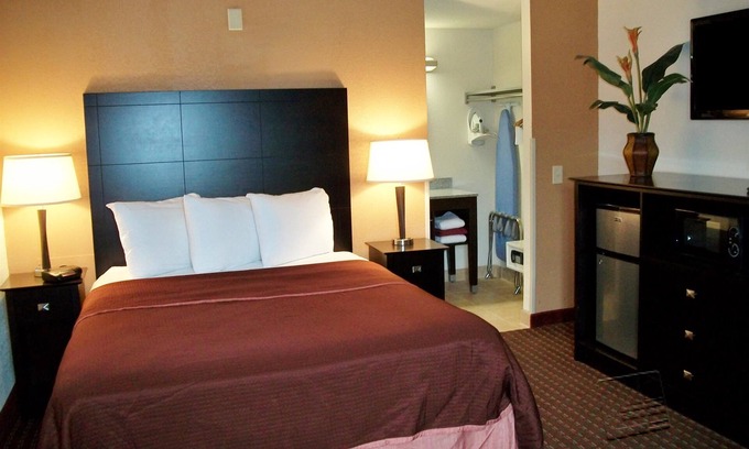Romulus Hotel | Americas Best Value Inn Romulus Detroit Airport