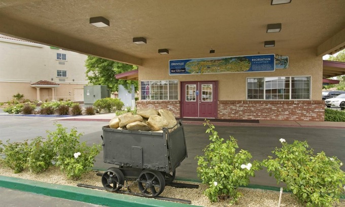 Oroville Hotel | Americas Best Value Inn & Suites Oroville