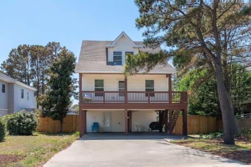 Colington Apartment | Aminas Cottage 3 Bedroom Home
