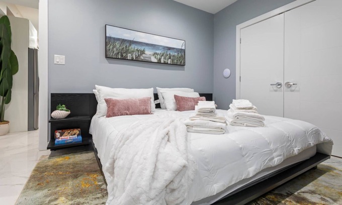 Ventnor City Apartment | Ammos Luxury Living- Katerini Suite