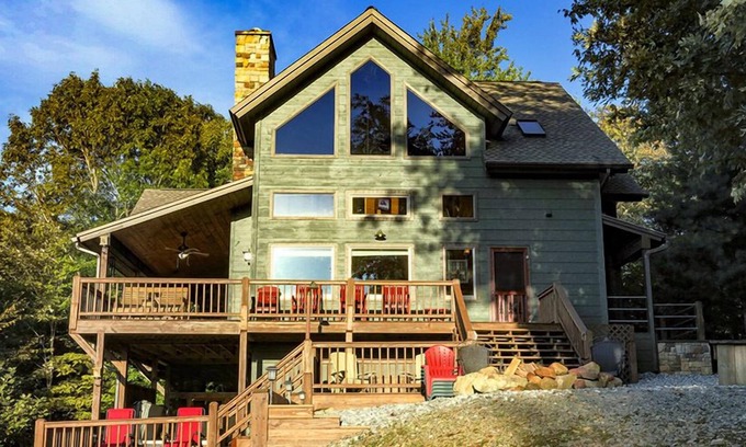 My Mountain Cabin | AMONG THE PINES - Luxury cabin with excellent privacy, amenities, and views.