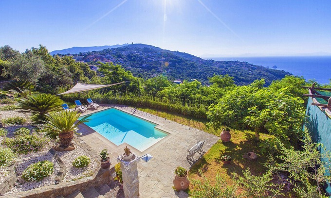 Sant'Agata sui Due Golfi Villa | AMORE RENTALS - Villa dei Galli with Private Pool, Sea View, Garden, Parking and Air Conditioning