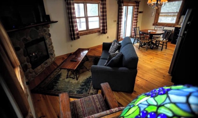 Saranac Lake Cabin | Ampersand Bay Resort's, Oak Cabinnn