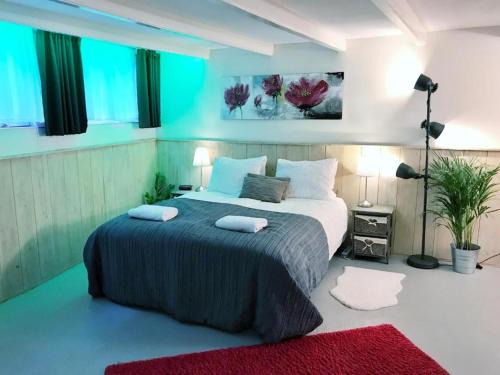 Nieuwmarkt en Lastage House | Amsterdam Home