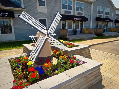 Moncton Hotel | Amsterdam Inn & Suites Moncton