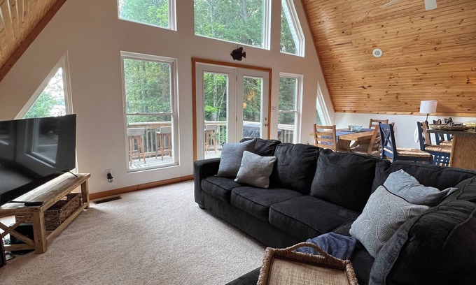 Cadiz House | An A-Frame Home Away From Home