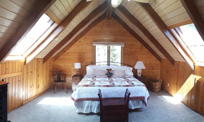 Mount Desert House | An island on an island