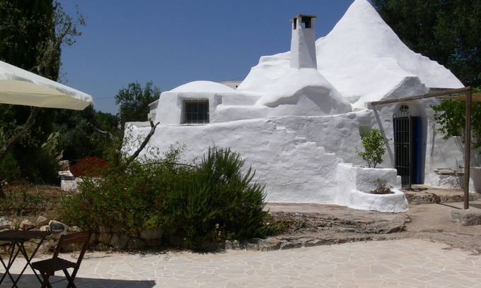 Pascarosa House | An oasis of peace in the hills of the Itria Valley, PUGLIA 15 km from the Adriatic