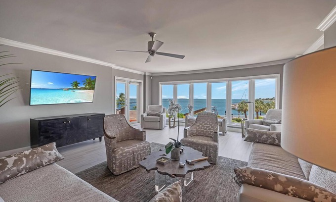Truman Annex Condo | An Ocean Serenity in Truman Annex, Key West