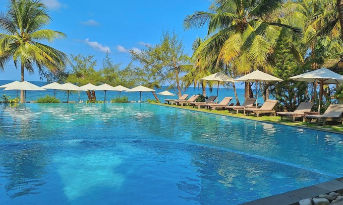Ong Lang Hotel | Ancarine Beach Resort