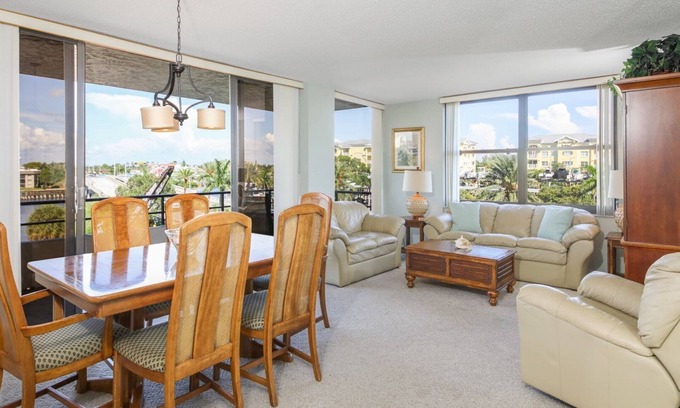 Siesta Key Condo | Anchorage Resort 2 bedroom, 4th Floor Condo Southern View Siesta Key 0887