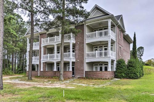 Spring Lake Apartment | Anderson Creek Resort Condo on Golf Course with Pool