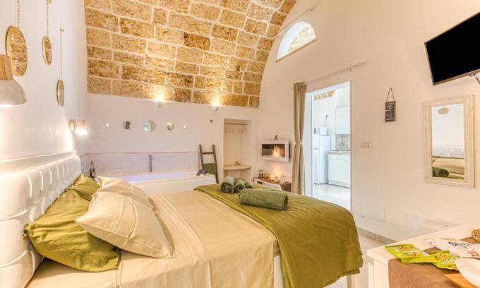 Presicce Apartment | Andrea's luxury home climatizzata con vasca idromassaggio nel centro storico