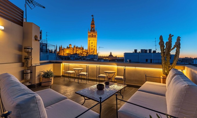Santa Cruz Resort | Angeles 6- Giralda Luxury by Valcambre