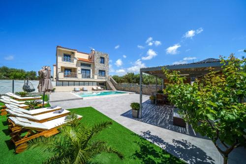 Kato Gouves Apartment | Angelina Cretan Villas
