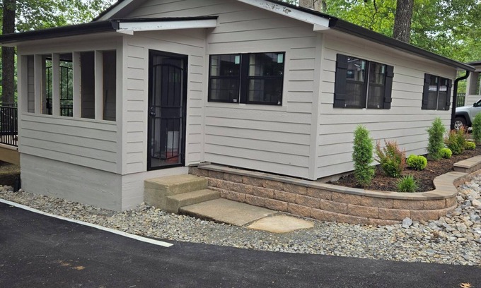 Mountain Home Cabin | Angler's Edge Cottage at Fish & Fiddle Family Resort & Extended Stay