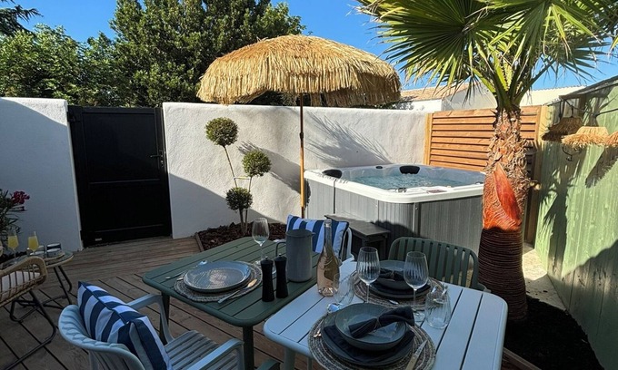 Angoulins House | Angoulins - Charming cottage with jacuzzi