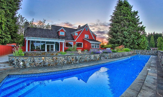 Olympia House | Animal Sanctuary, Horses, Pool, Spa, Small Weddings