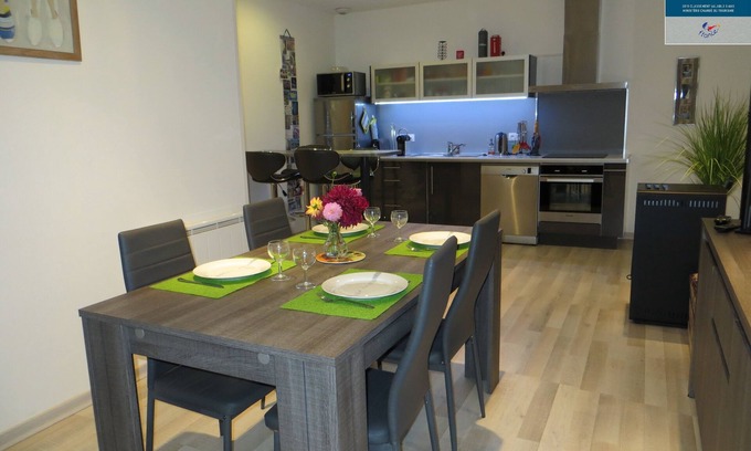 Annecy Apartment | Annecy center 70 m2 classified 4 * new, private parking, bike rental.