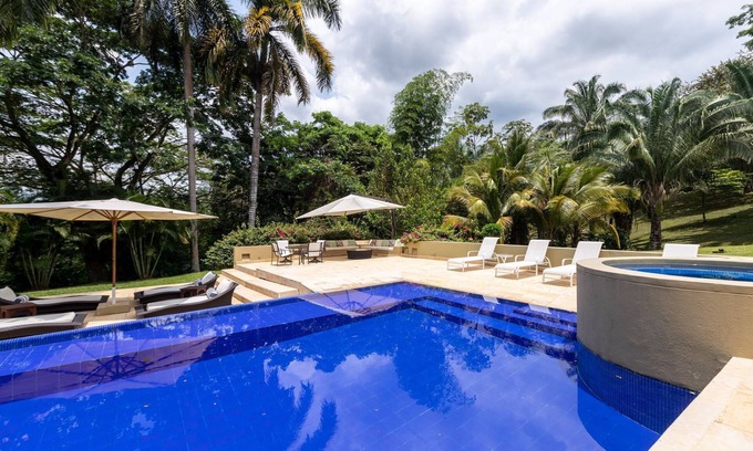 Anapoima Villa | Anp049 - Spectacular villa in Mesa de Yeguas
