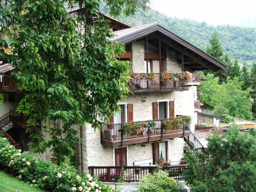 Riva del Garda Apartment | Antica Casa Ortensia