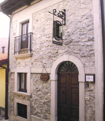 Opi Bed & Breakfast | Anticarua B&B