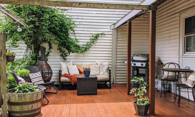 Salem House | Antique 3 bdrm Home near Downtown Salem, MA. Dog-Friendly