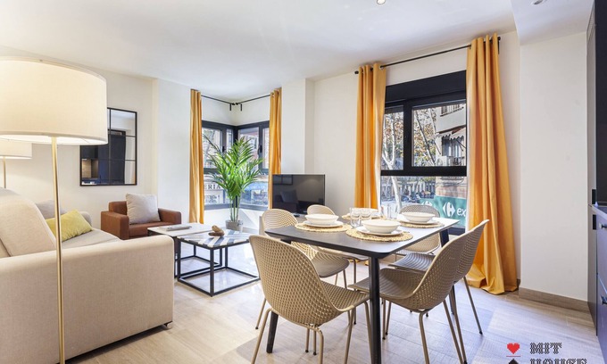Atocha Apartment | Antonio Lopez II apartment in Madrid