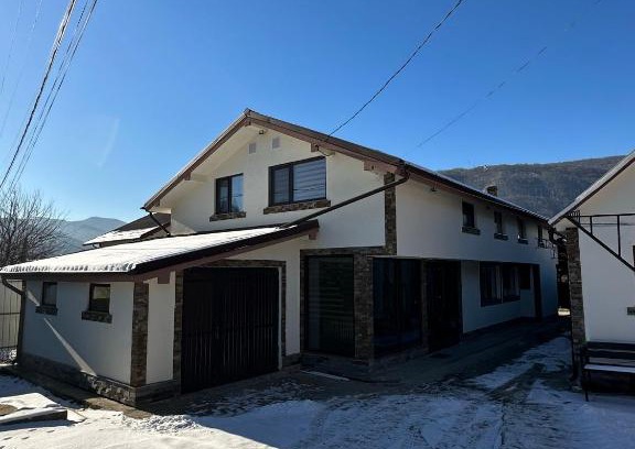 Tirgu Ocna House | Anulat 1