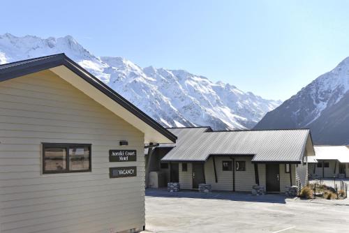 Mount Cook Village Hotel | Aoraki Court Motel