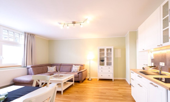 Uerzig Apartment | Ap 2 - Treppchen-Rental-Deluxe-Private Bathroom-River view