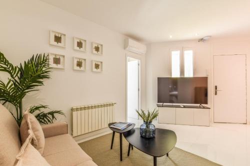 Las Acacias Apartment | AP Embajadores XVI