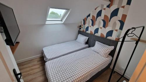 Saint-Pierre-du-Perray Apartment | Apart 5 Pers,40min Paris, Orly 20min, Disneyland 40min N1
