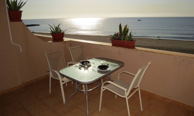 Vera Beach Apartment | Apart 69 - Naturist apartment in Vera, front beach view, sun and golf all year