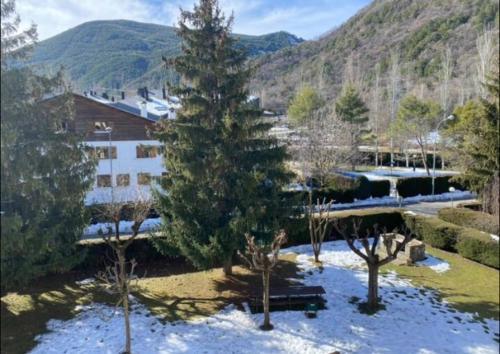 Biescas Apartment | Apart acogedor en Biescas para familias,vistas a la montaña