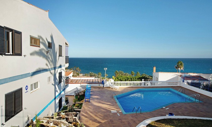 Playa del Aguila Apartment | Apartamento Sol Del Sur with Sea View, Pool, Wi-Fi & Garden