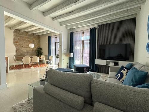 Ciutat Vella Apartment | Apartament Colon Bcn 130 mts 3 Dormitorios Port Vell
