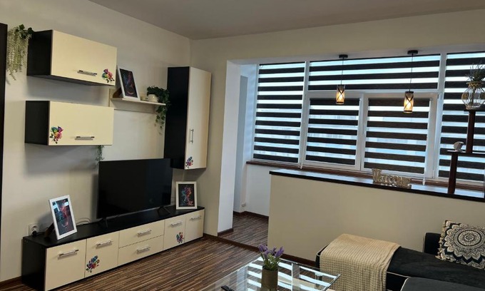 Onesti Apartment | Apartament ultramodern cu 2 camere