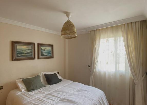 Bailen-Miraflores Apartment | Apartamento 711