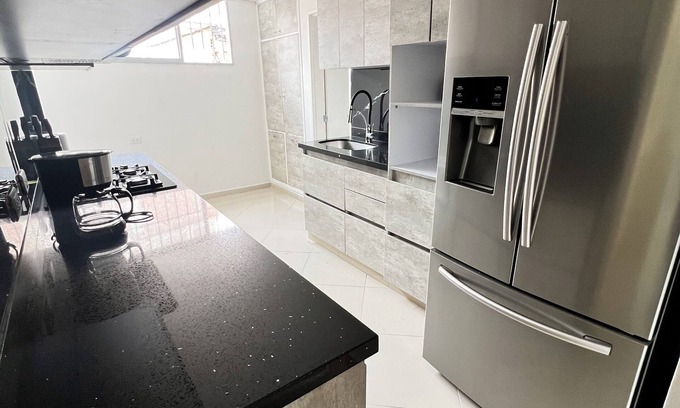Suramericana Apartment | Apartamento completo - Laureles -Estadio.
