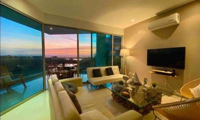 Cartagena Walled City Apartment | APARTAMENTO DE LUJO 3 HABITACIONES CON JACUZZI HOTEL SONESTA MORROS