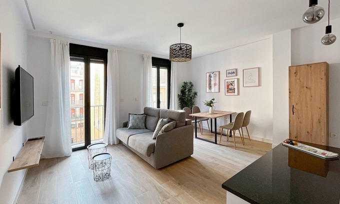Perchel Sur Apartment | Apartamento de dos Dormitorios - Picú Home
