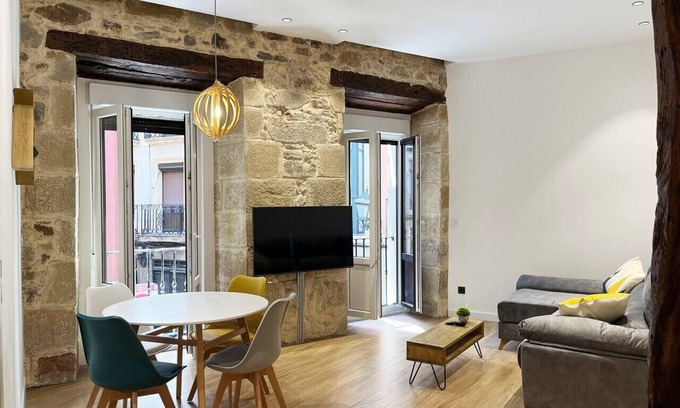 Bilbao Old Town Apartment | Apartamento en el Casco Viejo