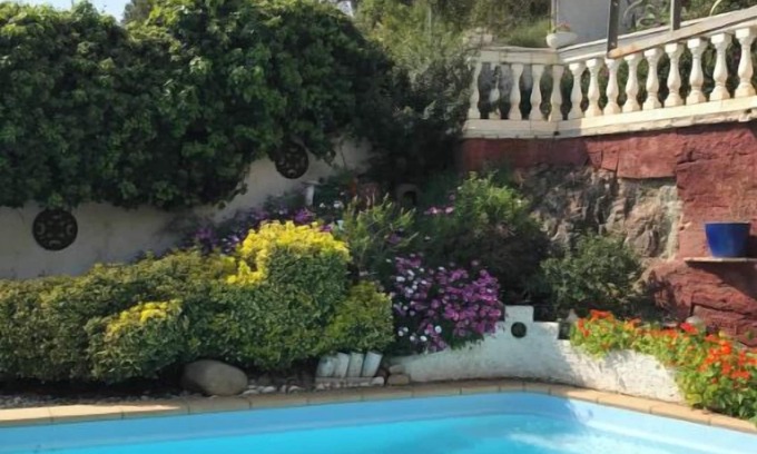 Santa Susanna House | Apartamento en Zona Tranquila con Vistas al mar
