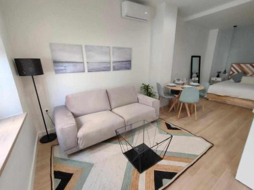 San Felipe Neri Apartment | Apartamento Parras