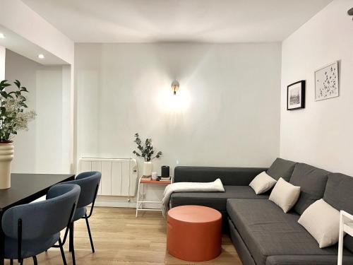 Bilbao la Vieja Apartment | Apartamento Puerta del Camino 5 - PATIO y WIFI